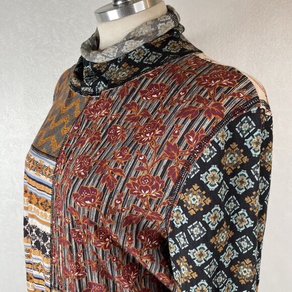 Sundance sz L Patchwork Turtleneck-ish Top - Picture 7 of 11